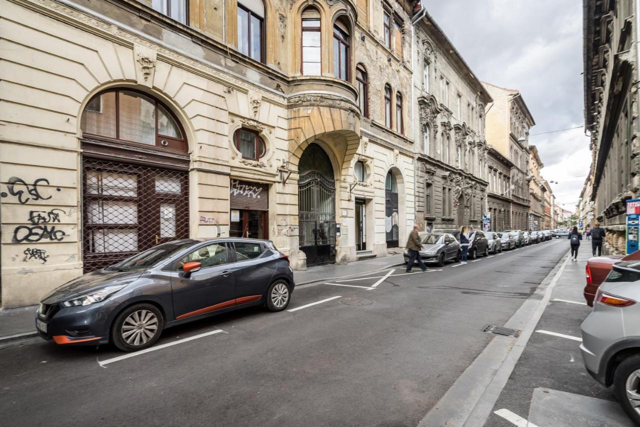Bpr Delia'S Apartment Budapest Ngoại thất bức ảnh