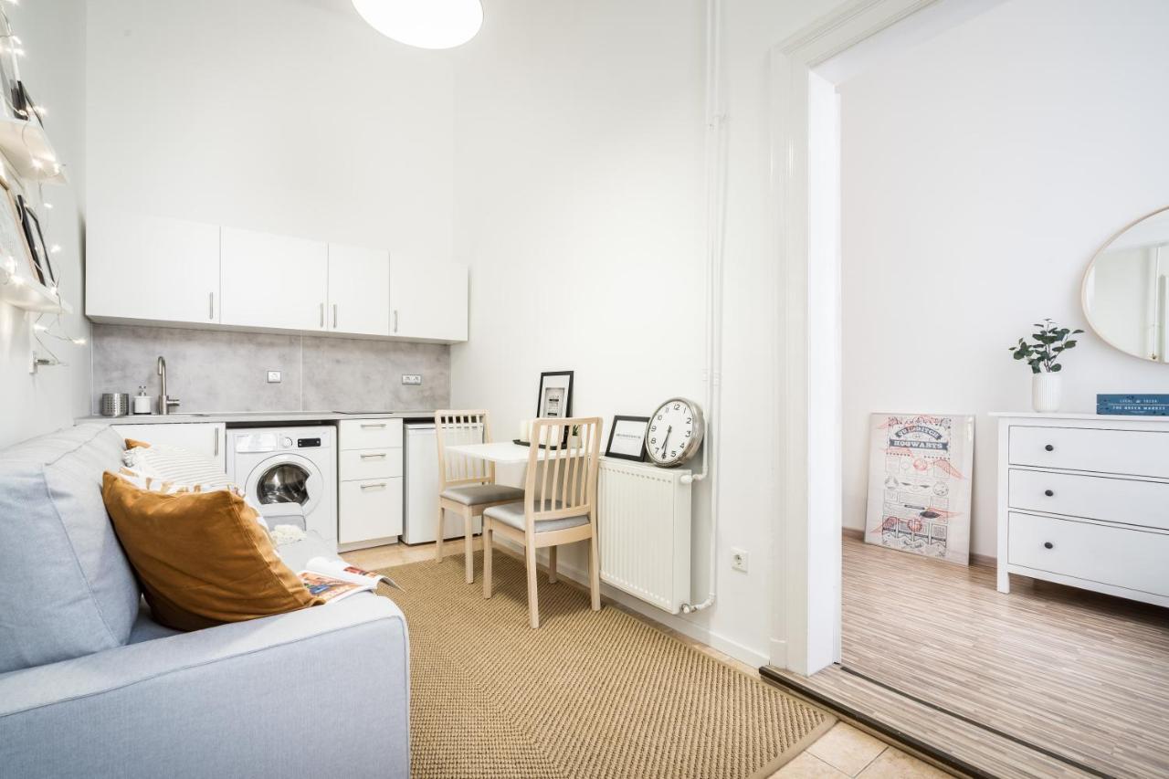 Bpr Delia'S Apartment Budapest Ngoại thất bức ảnh